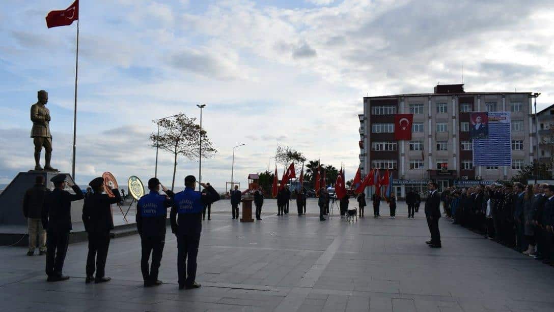 Türkiye Cumhuriyeti'nin kurucusu Büyük Önder Mustafa Kemal Atatürk, ebediyete intikalinin 86'ıncı yılında düzenlenen törenle anıldı.